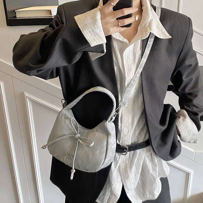 Solid Color 2025 New Large Capacity Bow Bags, Fashionable and Versatile Underarm Shoulder Bag, Casual Commuting Women's Handbag Y260205