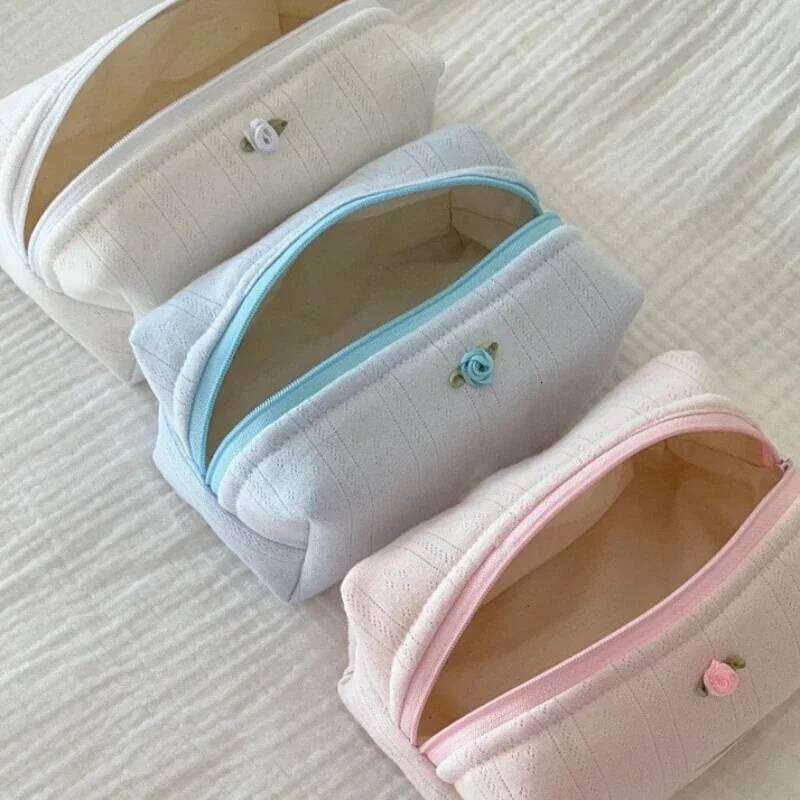 Fashion Makeup Case Elegant Sweet Floral Lipstick Bag Portable Large Capacity Travel Organizer Cosmetic Toiletry Pouch Y260206