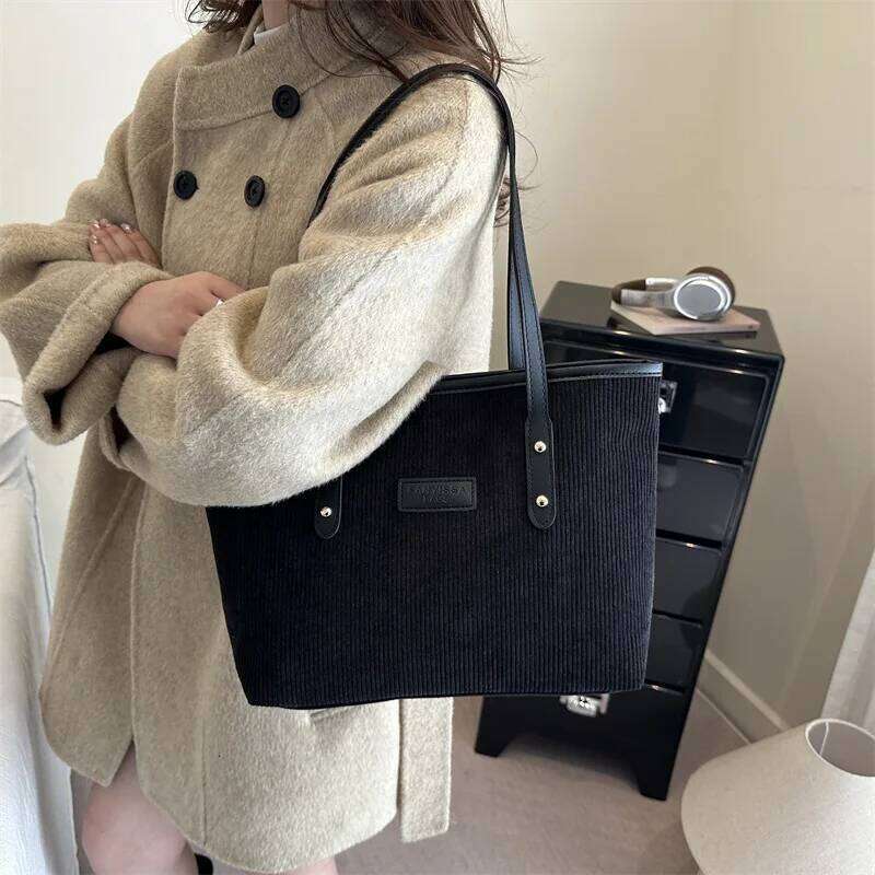 Stylish Corduroy Shoulder Large Capacity Tote Bag for Women Retro Commuter Purse Fall Fashion Simple Casual Handbag Y260205