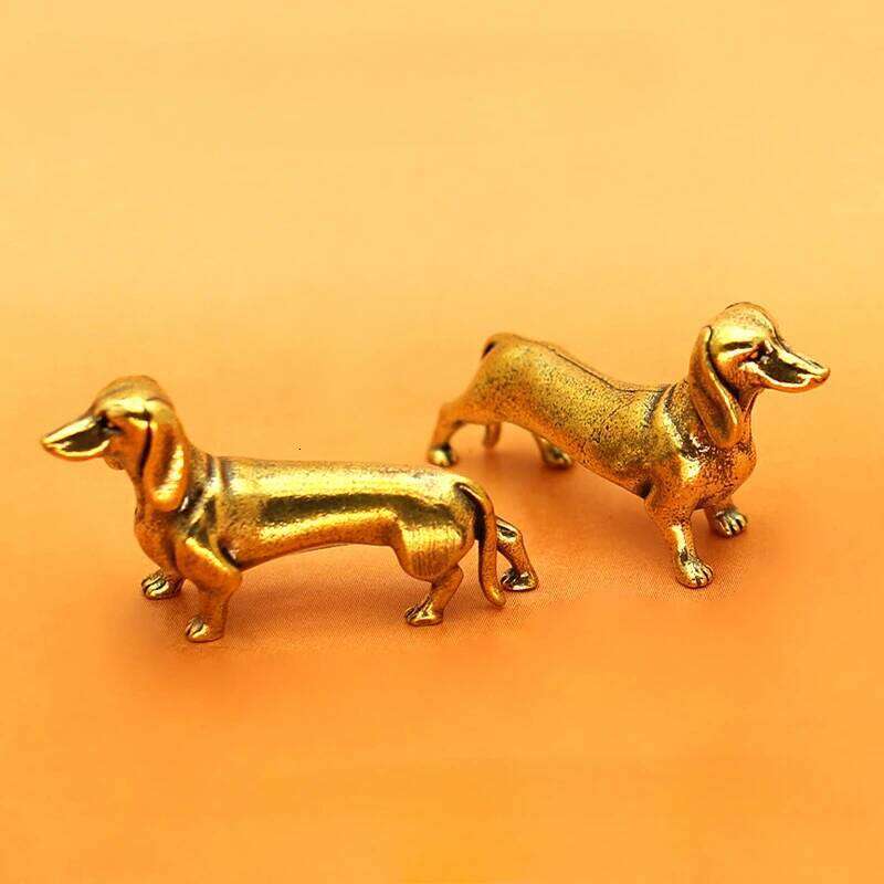 Dainty 4cm Miniature Brass Sausage Dog Figurine Elegant Golden Desk Ornament Home Decor S260204