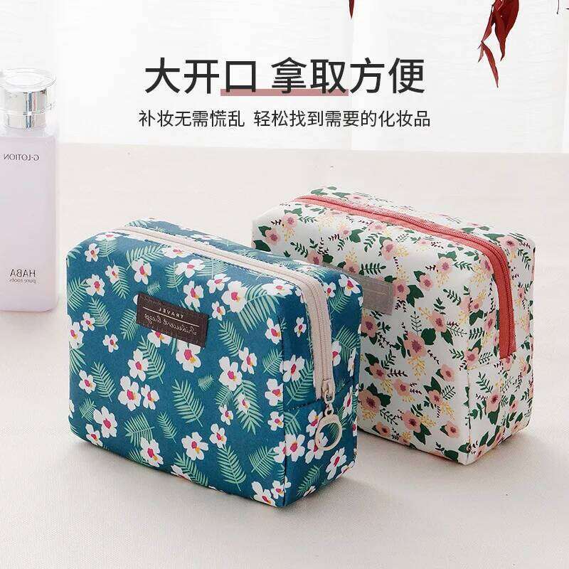 New Cosmetic Cute Mini Portable Carry-on Girls Toiletry Storage Bag Travel Beauty Organizer Flower Purse Makeup Bags Y260206