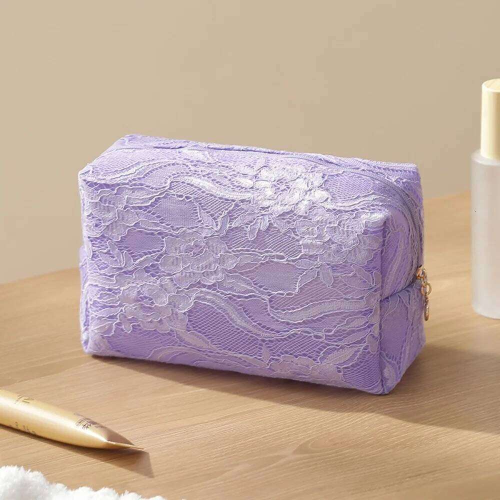 2026 Floral Lace Makeup Large Capacity Waterproof Cosmetic Pouch Flower Printed Mesh Travel Bag Storage Organizer Y260206