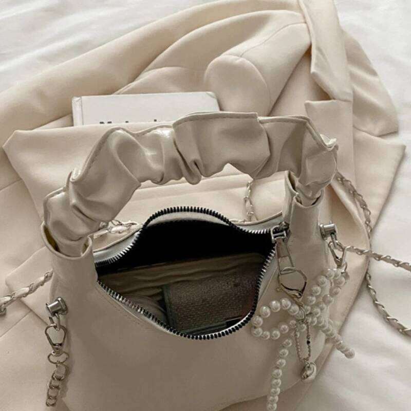 Hot Y2K New Underarm Bags for Women Pleated Handle Design Ladies Pearl Bow Handbag Adjustable Strap Shoulder Crossbody Bag Y260205
