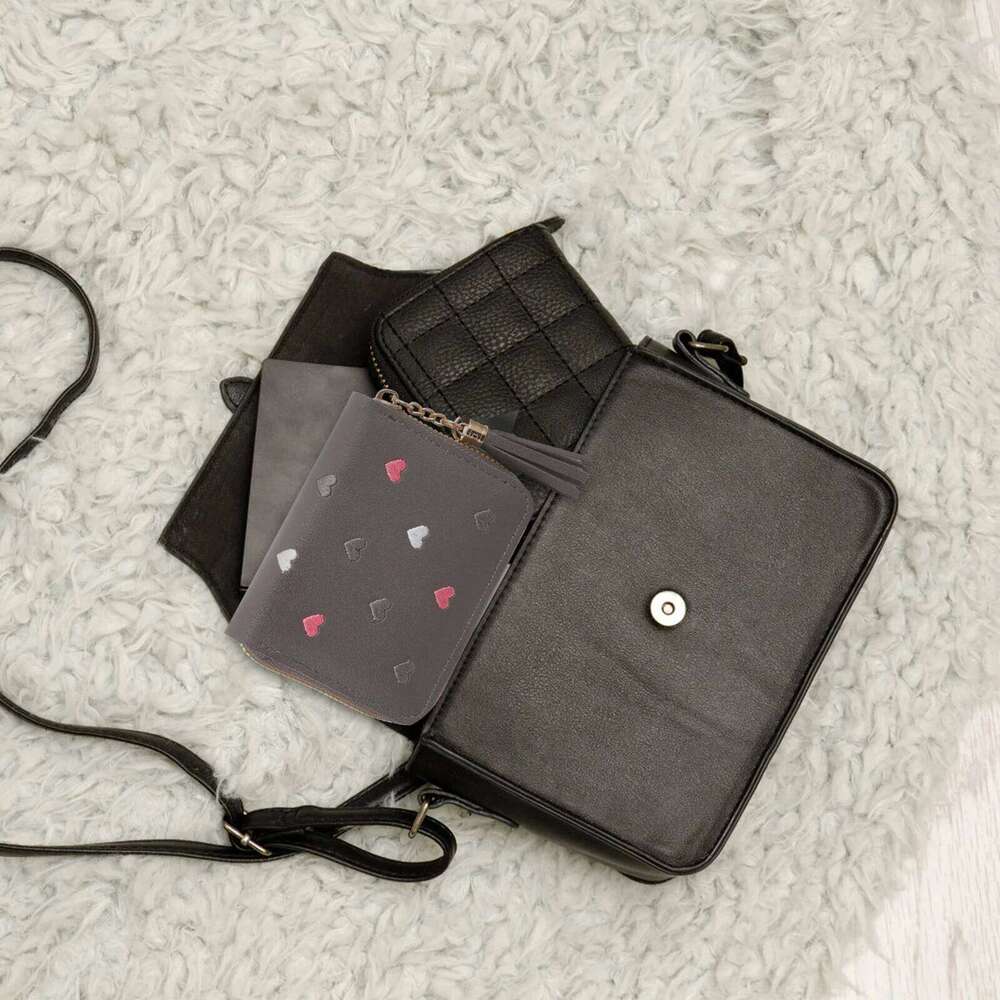 PU Wallet Women Small Coin Bag Tassel Pendant Compact Zipper Portable Change Purse for Daily Travel Y260206