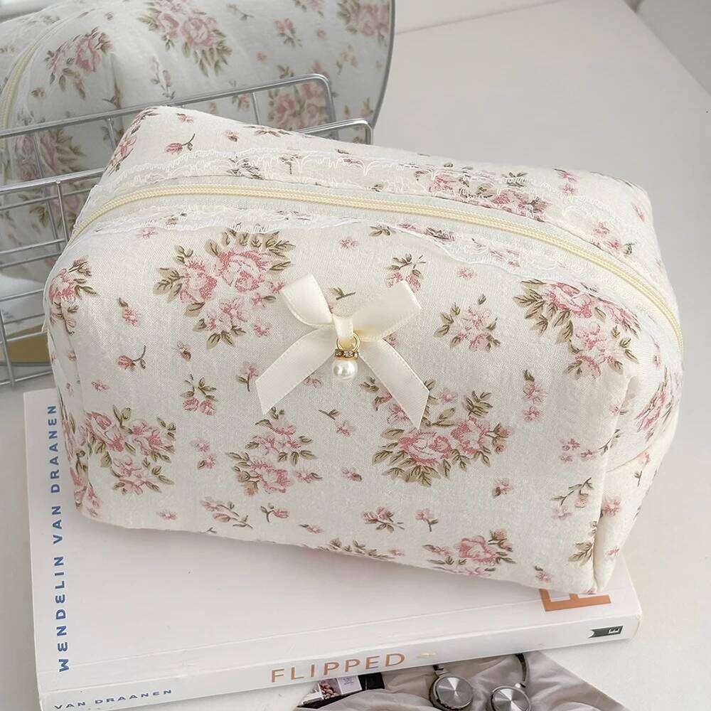 Flower Makeup Pouches Lace Lipstick Case Organizing Mini Pouch Woman Wallet Small Children Cosmetics Cosmetic Bag for Women Y260206