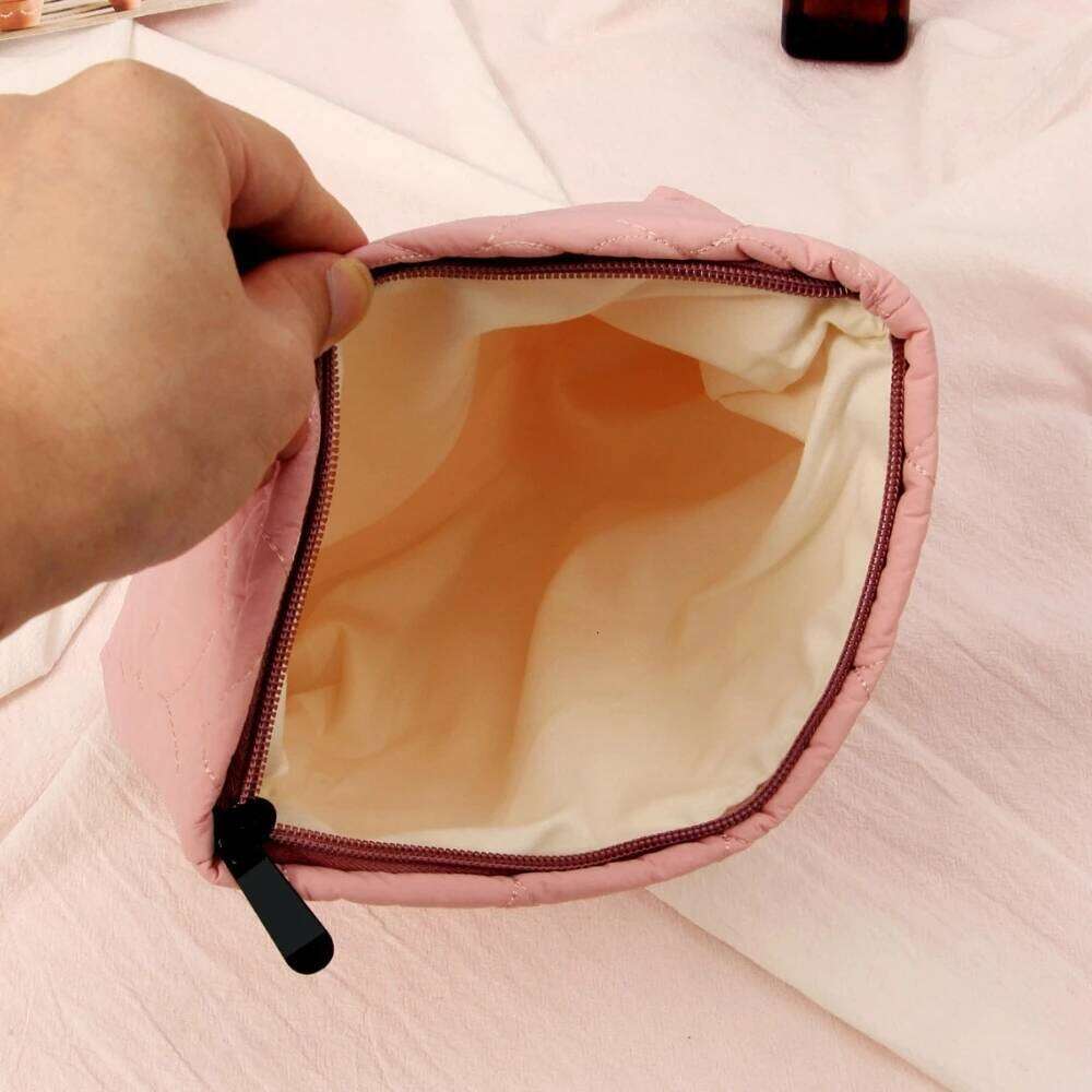 Fashion Macaroon Women Heart Quilting Makeup Large Capacity Cute Toiletry Cosmetic Storage Pouch Handbag Travel Make Up Bag Y260206