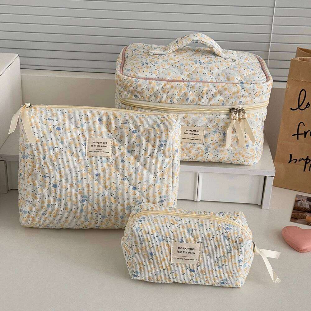 2025 Vintage Flower Women Fashion Quilting Bag 3 Type Travel Organizer Cosmetic Storage Handbag Portable Makeup Zipper Pouch Y260206