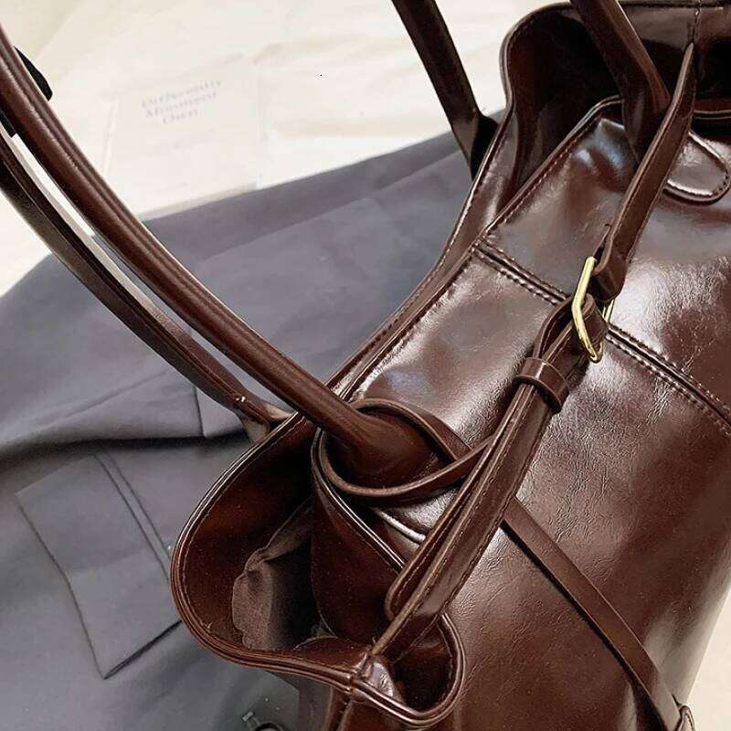 Vintage Handbag for Women Large Capacity 2026 New Underarm Commuting Fashion Female Casual Single Shoulder Tote Bag Handbags Y260205