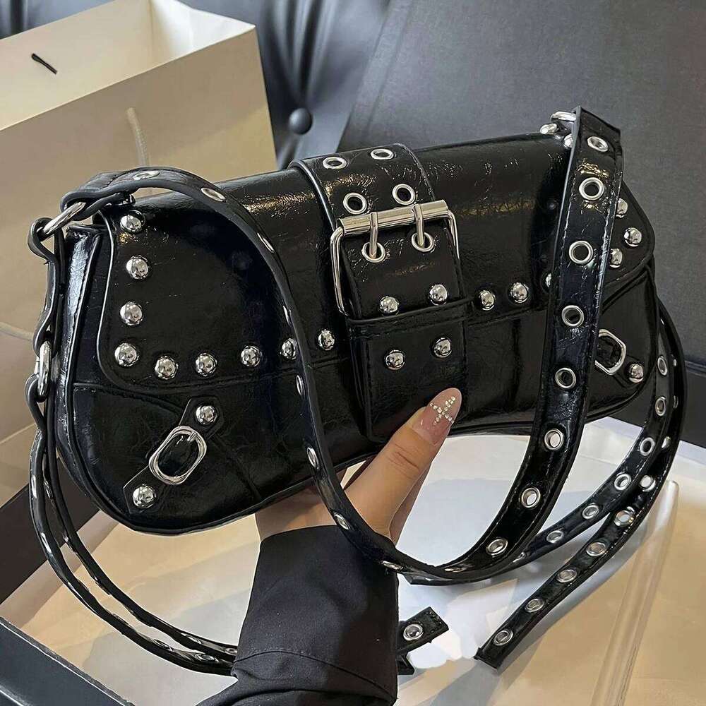 Trendy Punk Steampunk Gothic Style Y2K Fashion Novelty Rivet Decoration Underarm Bag, Simple Shoulder Bag Y260205