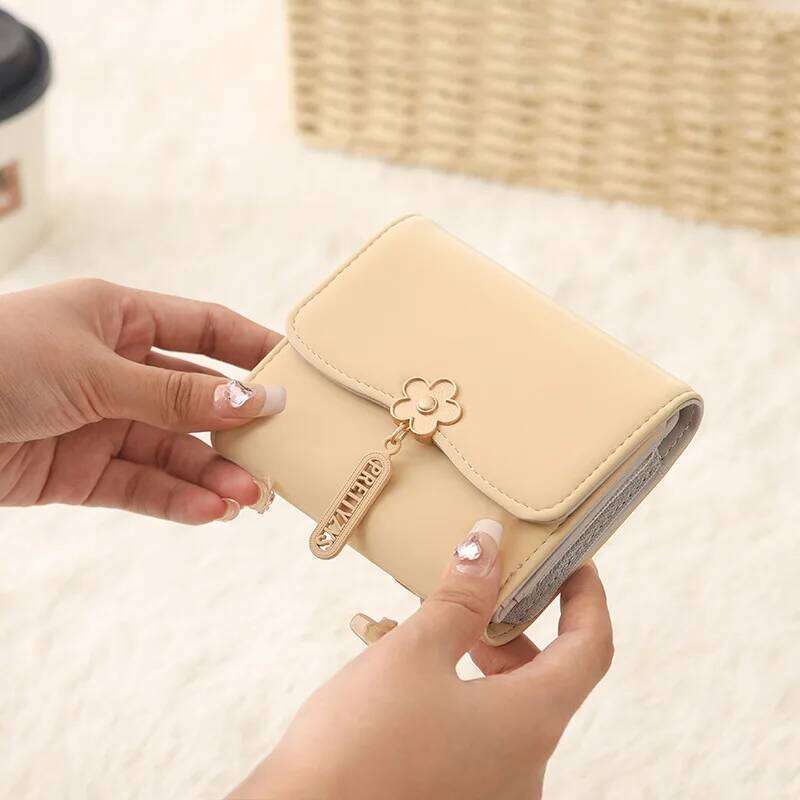 Wallet short 2024 summer new women's flower pendant three fold bag large capacity folding multi-functional student coin Y260206