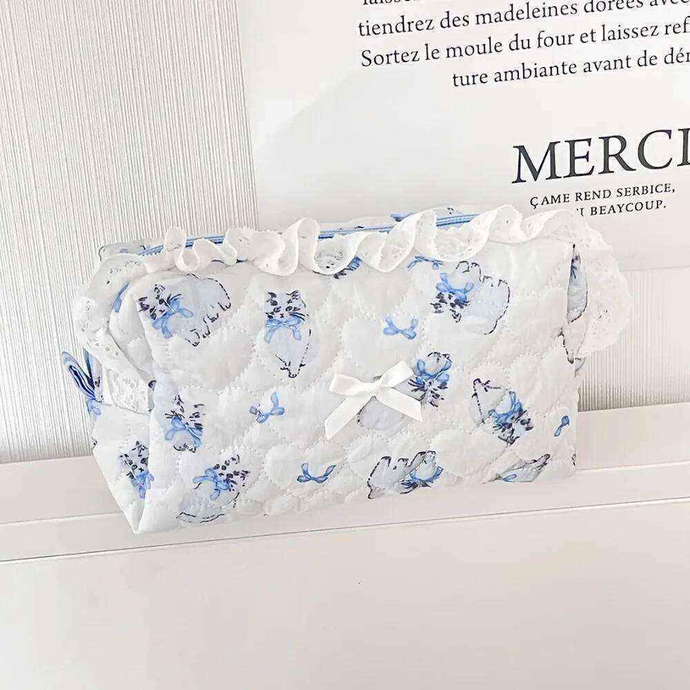 Wholesale Cartoon Cat Lace Women Makeup Travel Organizer Toiletry Cosmrtic Pouch Portable Girls Make Up Zipper Bag Y260206