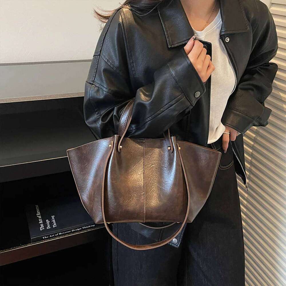 Vintage Tote Bag Leather Texture Precise Stitching Lightweight Large Capacity PU Magnetic Snap Water Resistant for Commute Y260204