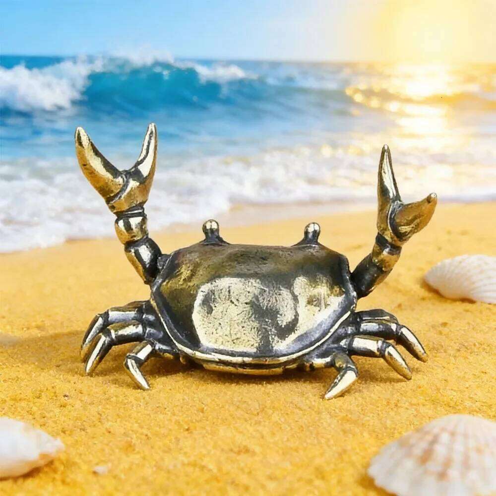 Handmade Brass Modern Crab Sculpture Metal Desktop Ornament Animal Statue for Easter Hanukkah Collection S260204