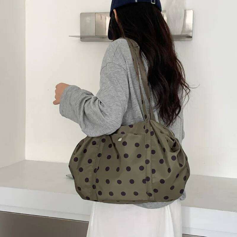 Fashion Polka Dot Shoulder New Casual Lightweight Nylon Armpit Large Capacity Tote Bag Versatile Commuter Women Handbag Y260205