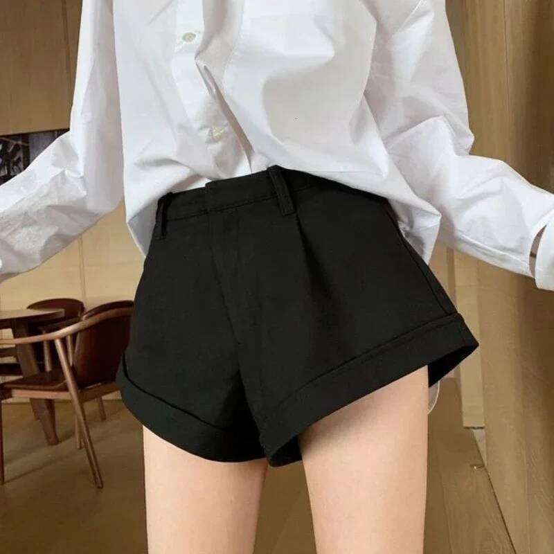 Black Shorts Women Slim High Waist Sexy Summer Casual Korean Style Female Streetwear Mature Fashion All-match Elegant Classic XJ260206