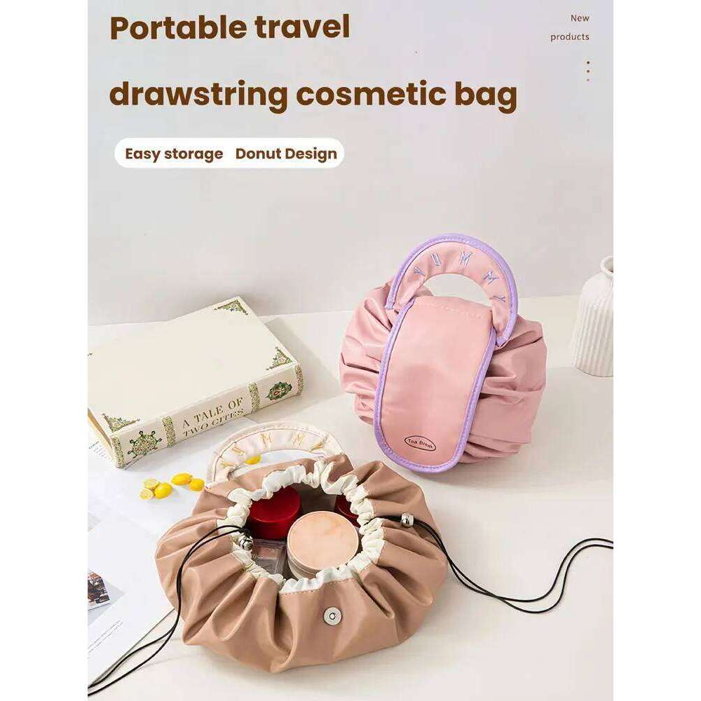 1PC Autumn and Winter New Ladies' lazy drawstring makeup portable waterproof travel toiletries bag, hand-held storage bag Y260206