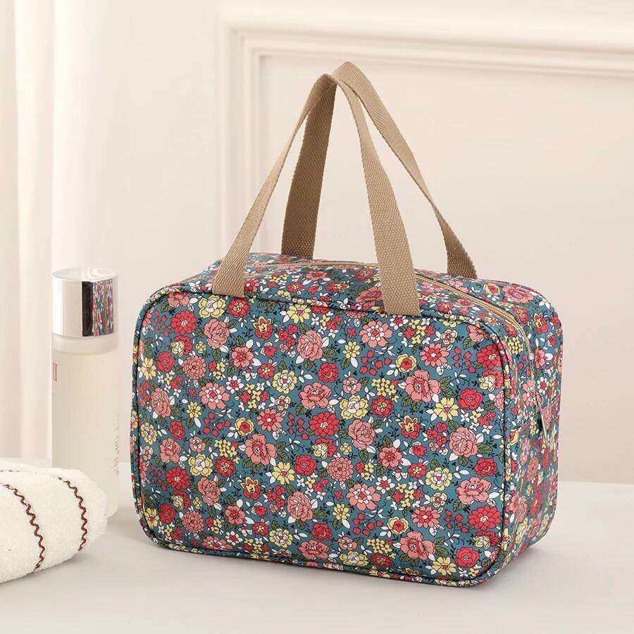 Hand-held large-capacity toiletry makeup bag, waterproof portable bathing and fitness storage bag Y260206