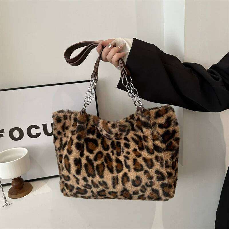 Vintage Leopard Ladies Plush Tote Bags Large Capacity Portable Women's Faux Fur Shoulder Bag Furry Casual College Girls Handbags Z260207 - view 4