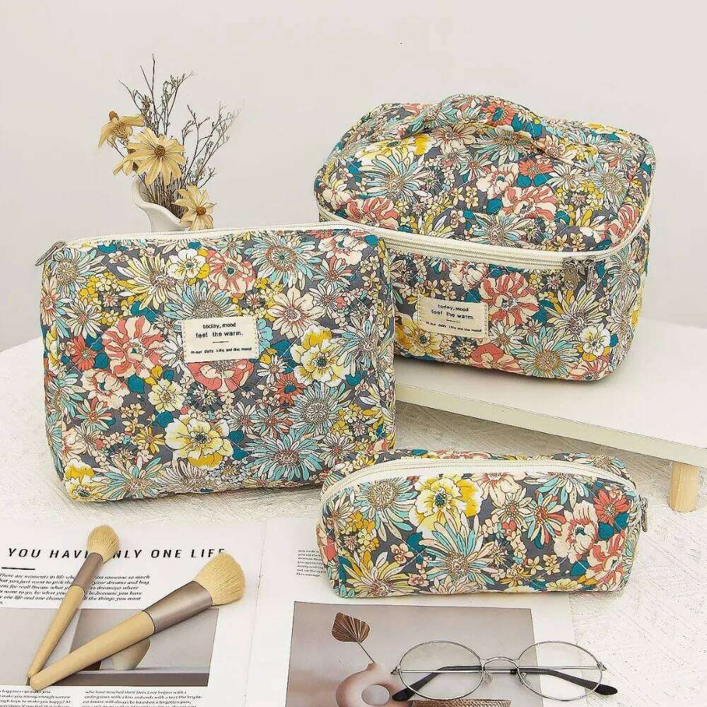Fashion Floral Print Women Quilting Cosmetic Portable Travel Makeup Storage Pouch Handbag Mini Organizer Make Up Bag Y260206