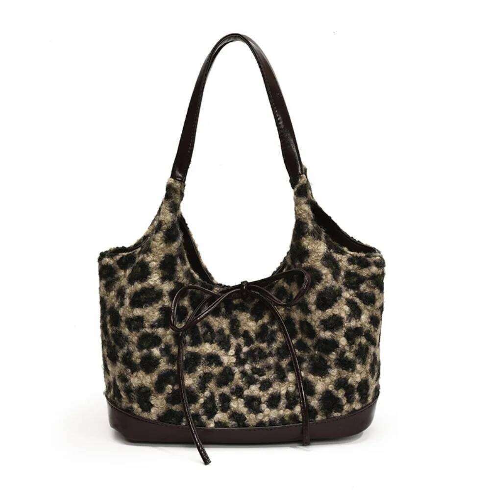 Retro Leopard Print Underarm 2025 Autumn and Winter New Hair Large Capacity Commuter Tote Shoulder Fashion Design Luxury Bag Z260207 - view 6