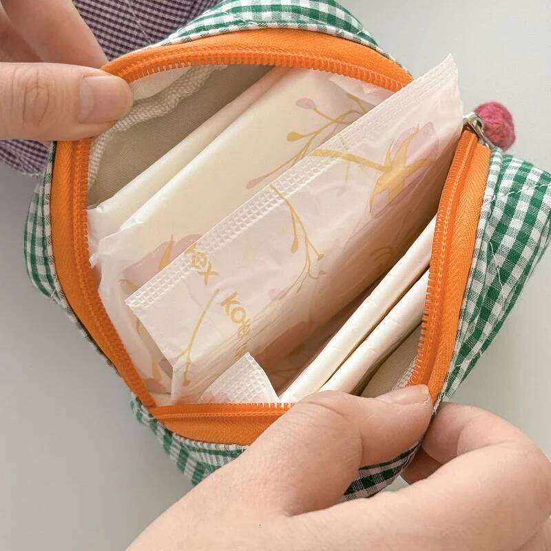 Quilted Plaid Girls Cosmetic Bags Retro Ladies Clutch Pencil Case Coin Purse Portable Travel Female Toiletry Storage Bag Handbag Y260206