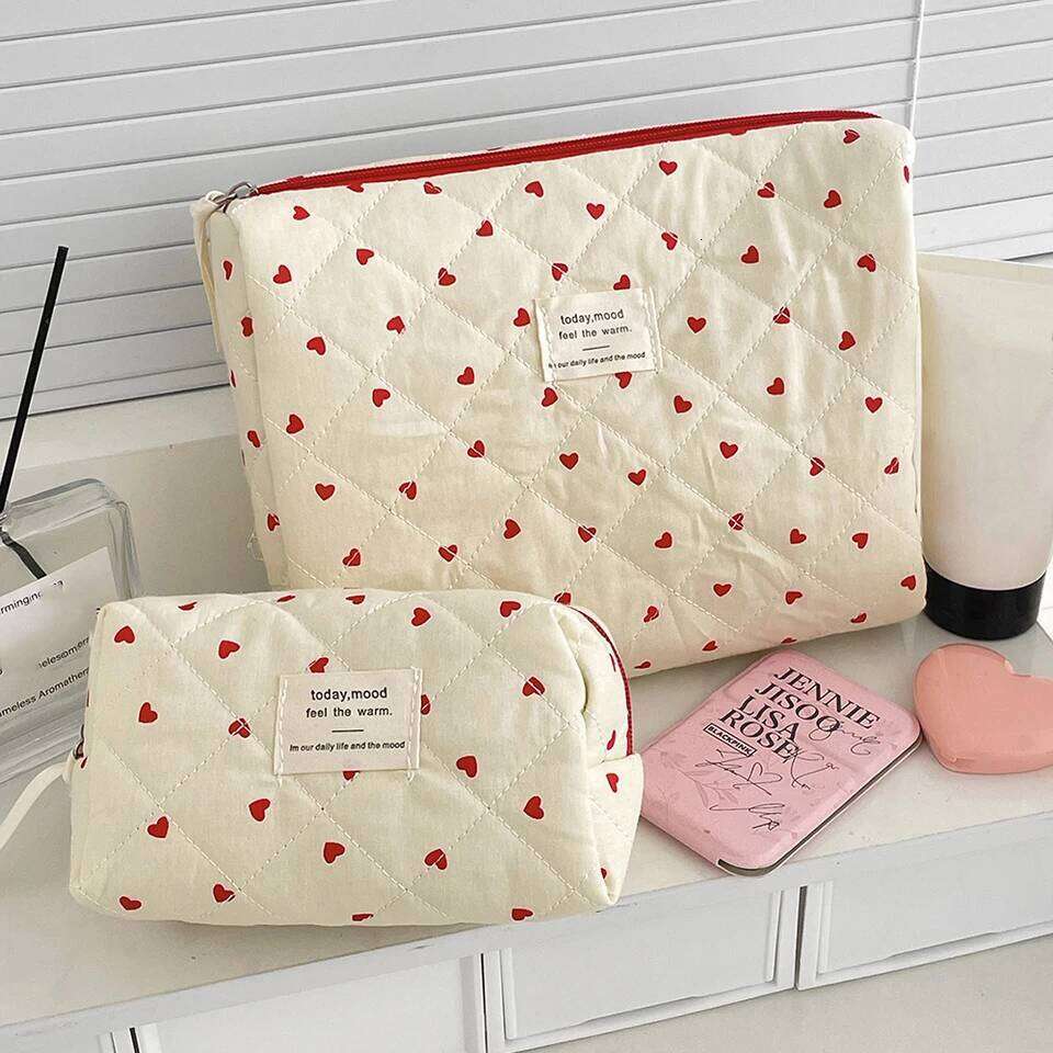 Fashion Ins Heart Women Quilting Large Capacity Toiletry Cosmetic Storage Pouch Handbag Ladies Zipper Makeup Bag Y260206