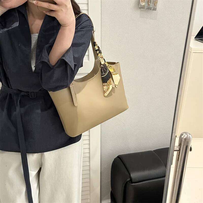 Fashionable Tote for Women Shoulder Bag Large Capacity Casual Purse and Handbag Retro Simple Designer Bags Bolsos De Mujer Y260205