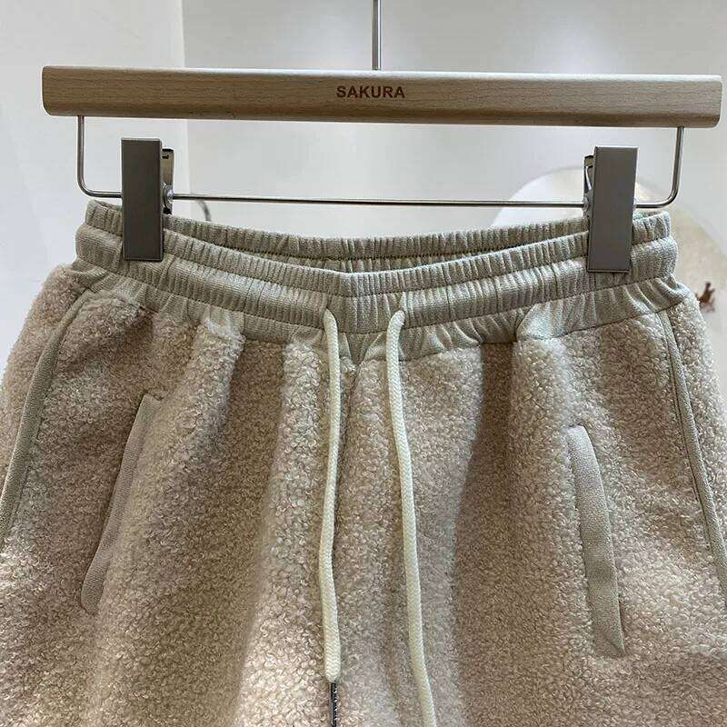 Autumn Chic Fleece Shorts Women Fashion Solid Simple Loose Leisure Drawstring Young Popular All-match Warm Soft Trousers Girls XJ260206