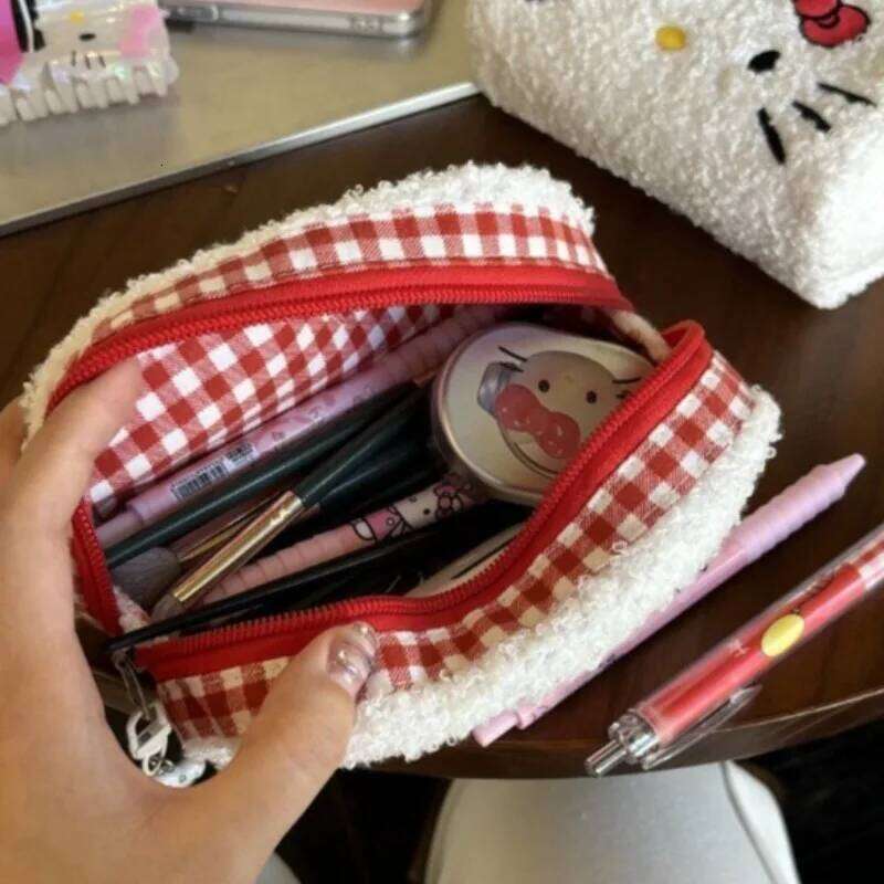 Hello Kitty Plush pouch Women's Cosmetic Travel Clutch Bag Cartoon organizer Portable Toiletry Makeup bag Y260206