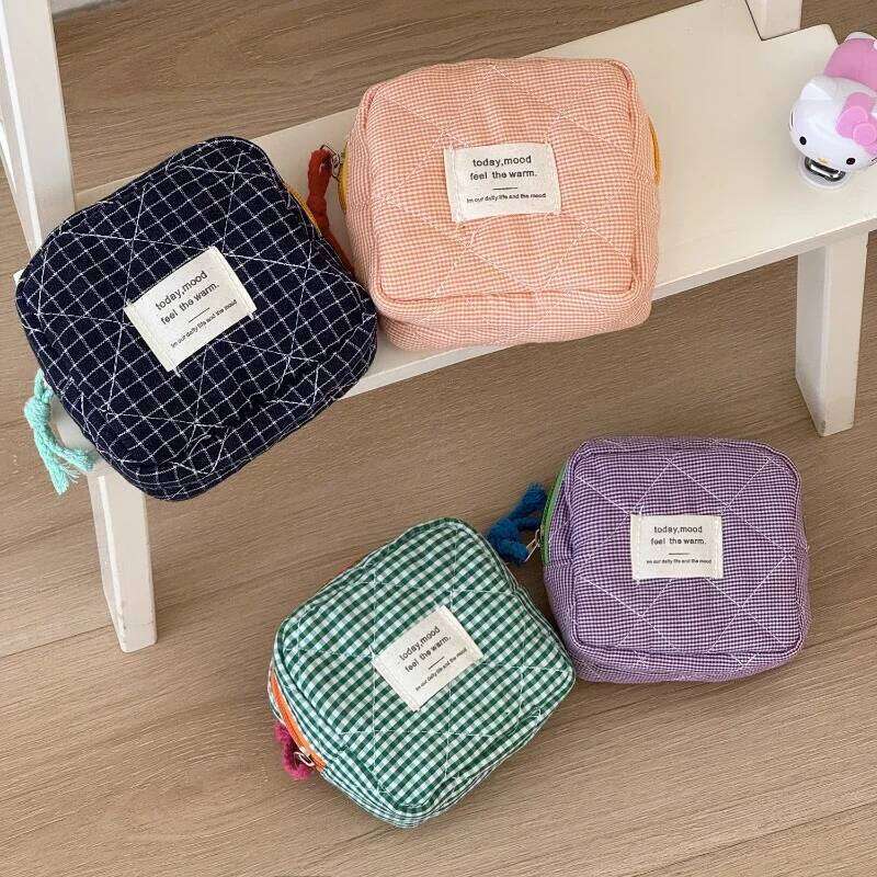 Quilted Plaid Girls Cosmetic Bags Retro Ladies Clutch Pencil Case Coin Purse Portable Travel Female Toiletry Storage Bag Handbag Y260206