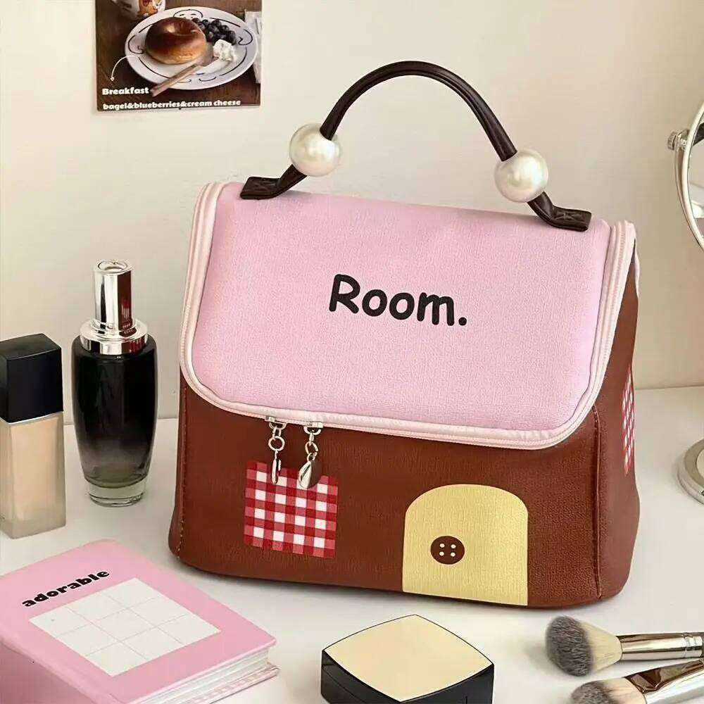Fashion Small House Makeup Large Capacity Multicolor Storage Wash Bag Travel Y260206