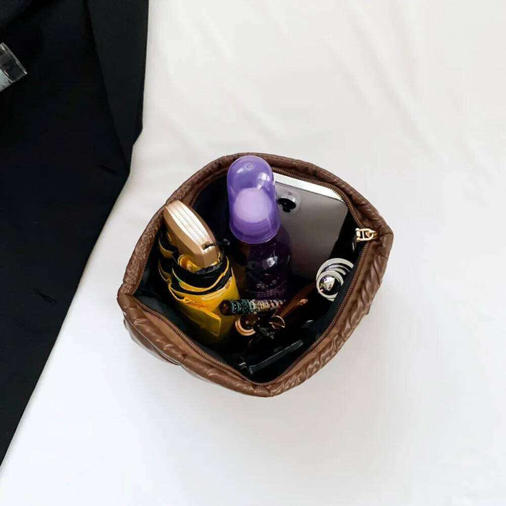 Women Padded Quilted Storage Bag Large Capacity Makeup Organizer Solid Color Travel Cosmetic Bags Y260206