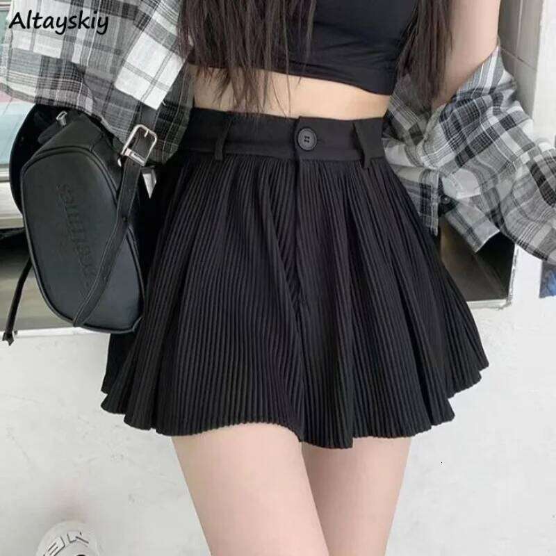 Solid Shorts Women Summer Folds All-match High Waist Stylish Popular Aesthetic Fashion Korean Style Chic XJ260206