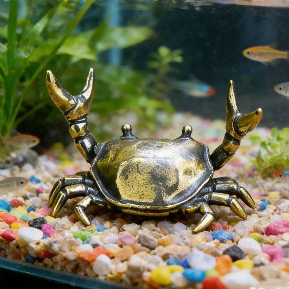 Handmade Brass Modern Crab Sculpture Metal Desktop Ornament Animal Statue for Easter Hanukkah Collection S260204