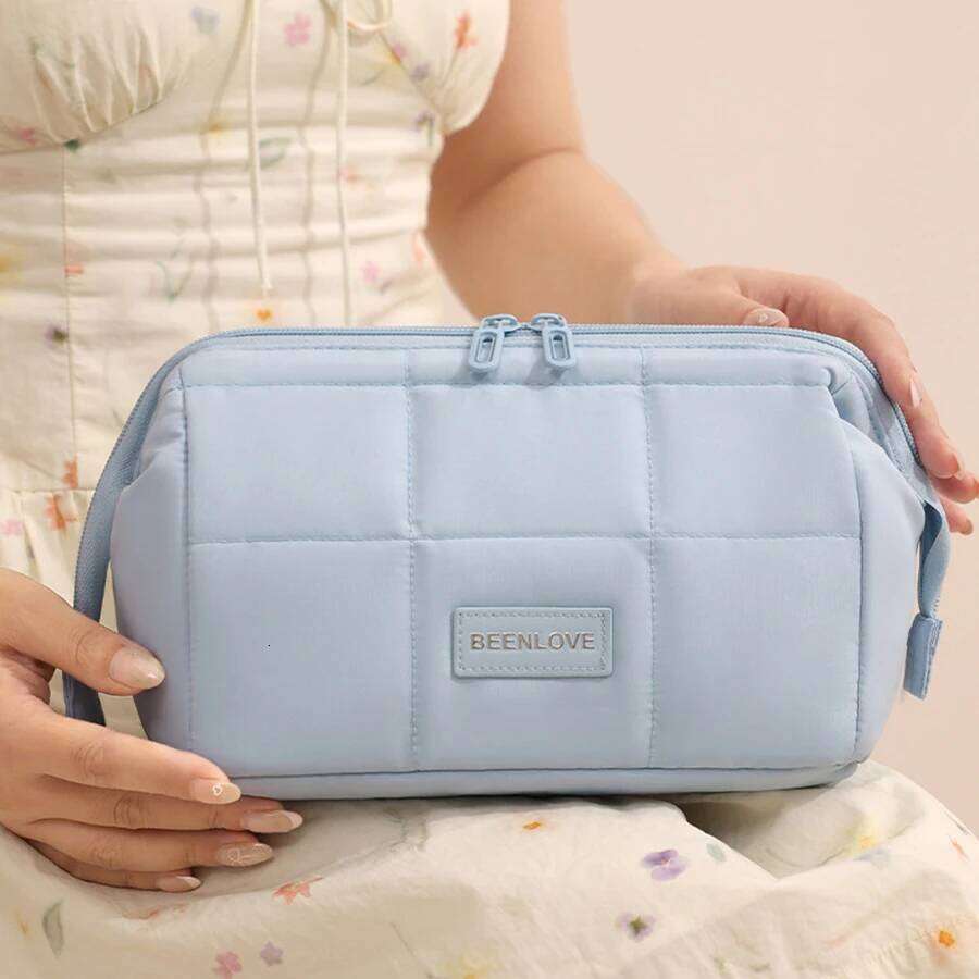 Makeup Toiletry Bag Puffy Make Up Bags Wide Open Pouch Purse Travel Essentials Toiletries Accessories Brushes Y260206