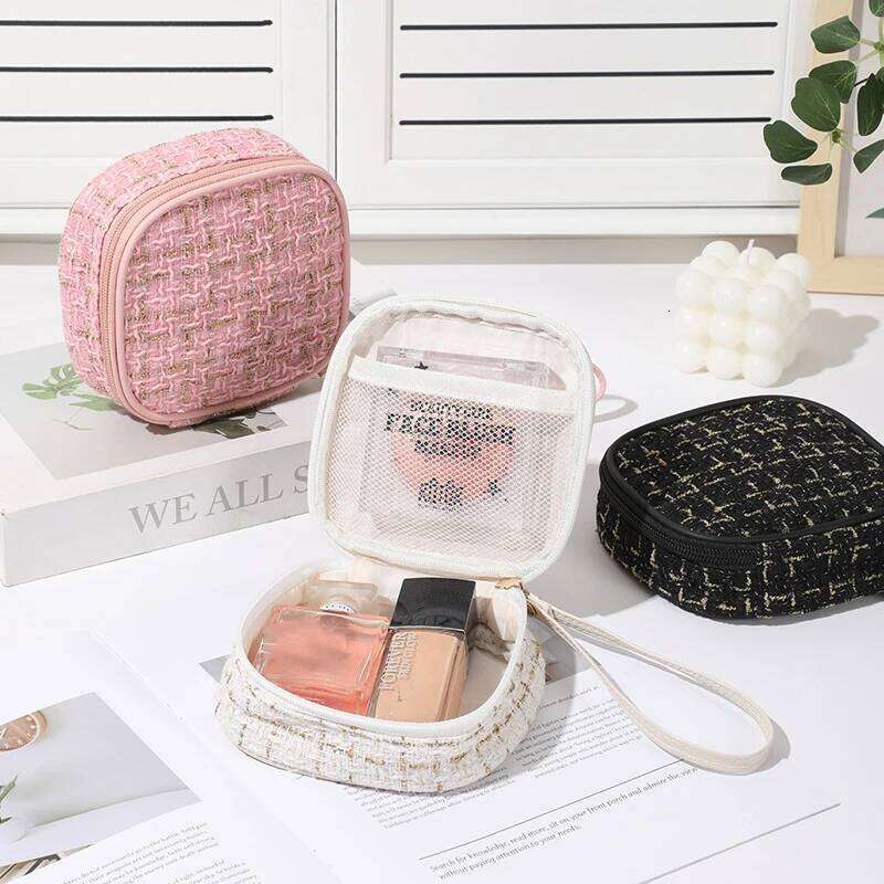 Simple Mini Makeup Storage Ladies Portable Lipstick Key Coin Data Line Organizer Pouch Girl Sanitary Napkins Tote Bag Y260206