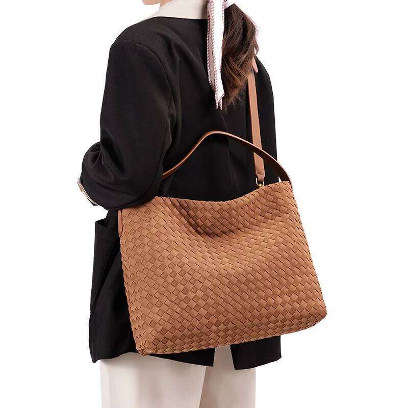 2025 Large-Capacity Woven Shoulder Bag for Women, Commuter Tote, Underarm Bag, Vintage Suede Crossbody Z260207 - view 3