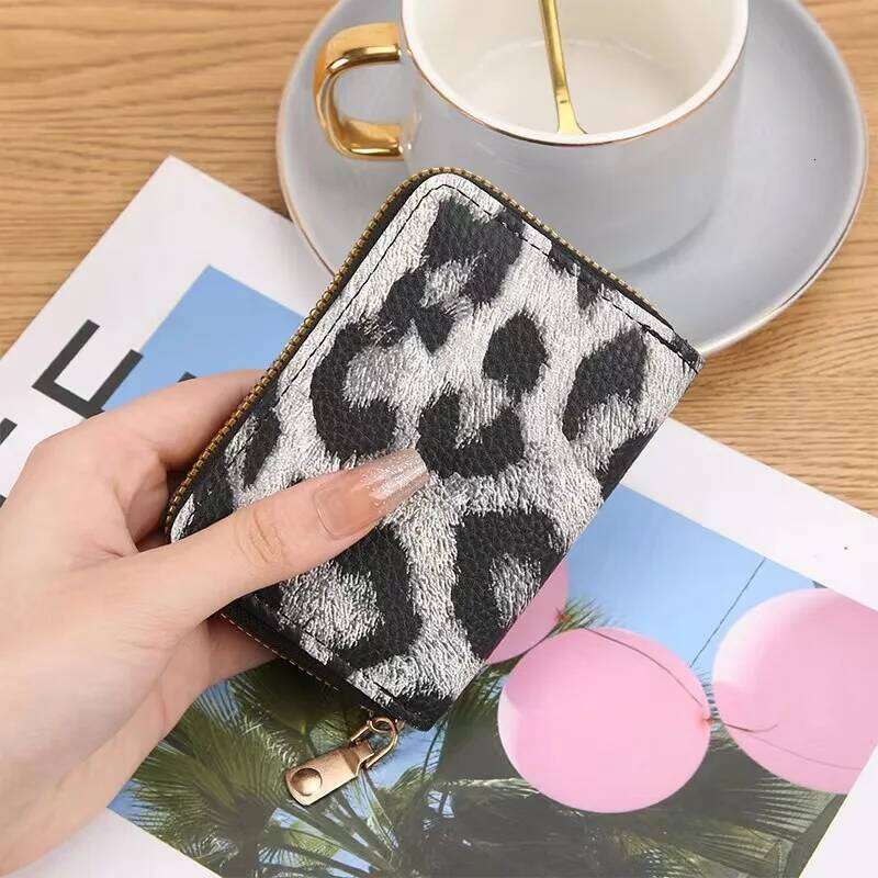 Leopard print short wallet, zipper coin bag, women's PU pickup bag Y260206