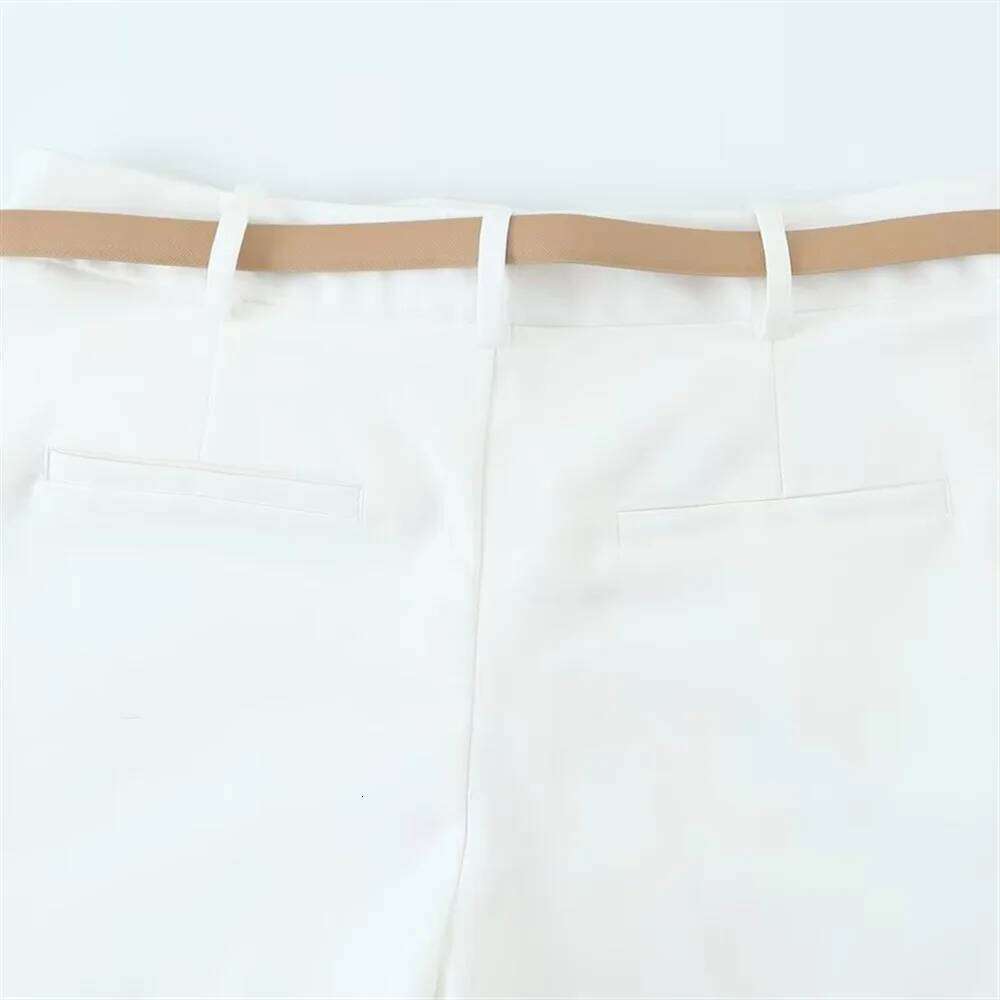 2025 RARA summer new women's clothing fashion temperament casual loose fitting belt simple commuting solid color shorts XJ260206