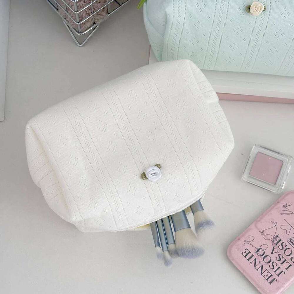 Fashion Flower Women Small Makeup Bag Travel Organizer Pillow Cosmetic Handbag Pouch Gilrs Simple Square Zipper Clutch Bags Y260206