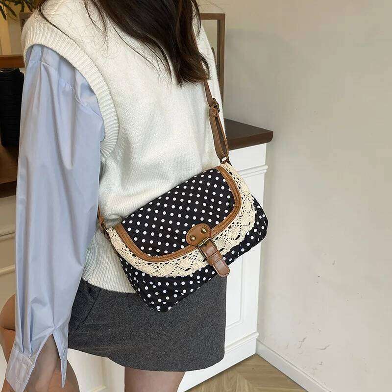 French Retro Dot Women Shoulder Bags Sweet Lace Ladies Flap Crossbody Bag Purse Elegant Portable Female Lightweight Handbags Y260205