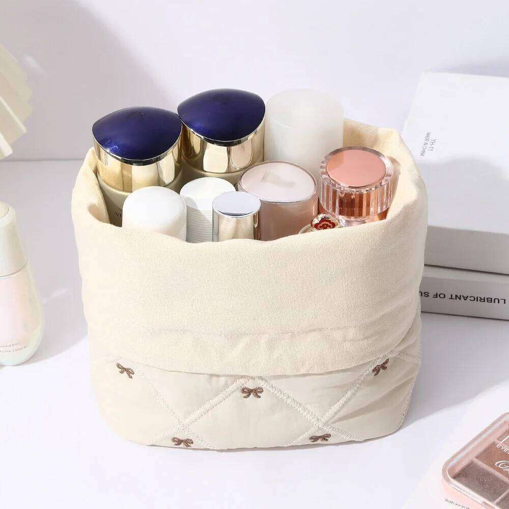 Large-Capacity Stylish Makeup Bag Cute Soft Fabric Cosmetic Organizer Portable Womens Travel Beauty Pouch Y260206