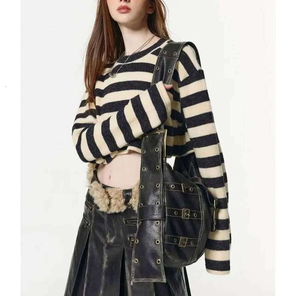 American Retro Punk Pu Leather Handbag Metal Button Shoulder Bags Tote Woman Large Capacity Commuting Storage Bag Purse Y260205