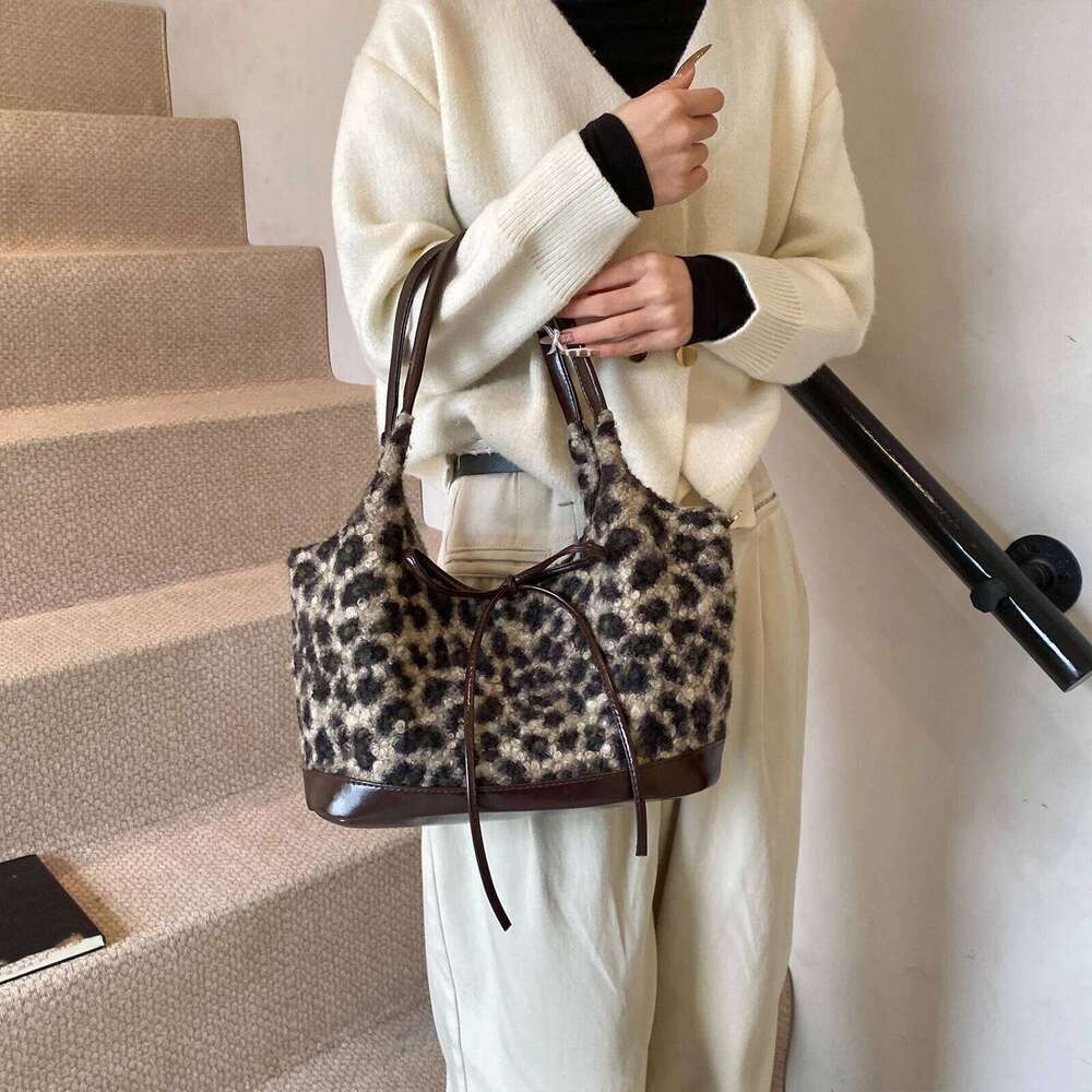 Rayon Leopard Print Shoulder Versatile Commuter Bag with Bow Handbag for Women Work Shopping Travel Daily Y260205