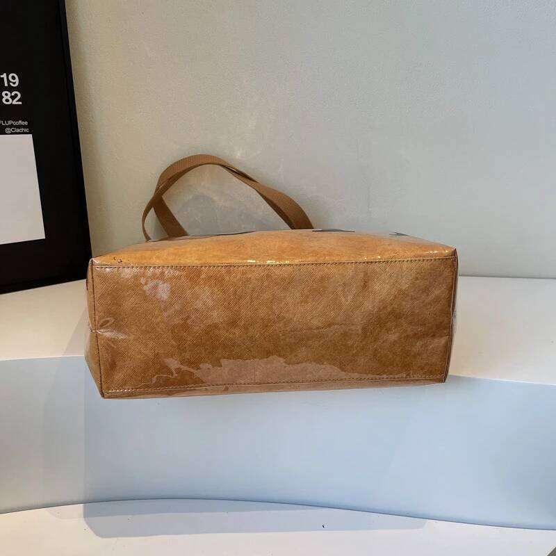 Tiptoegirls High Quality PVC Tote for Women 2025 Summer Fashion Big Package Lady Handbag Bright Casual Woman's Shoulder Bag Y260205