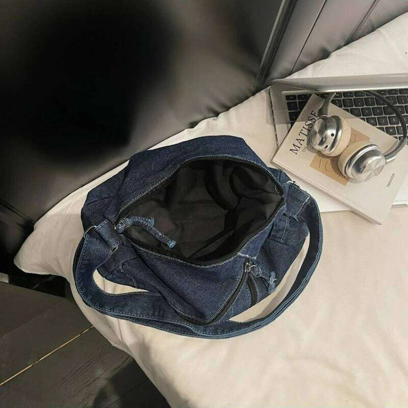 New Winter Fashion Shoulder Large Capacity Denim Storage Korean Style Comfortable and Versatile Texture Crossbody Bag Y260205