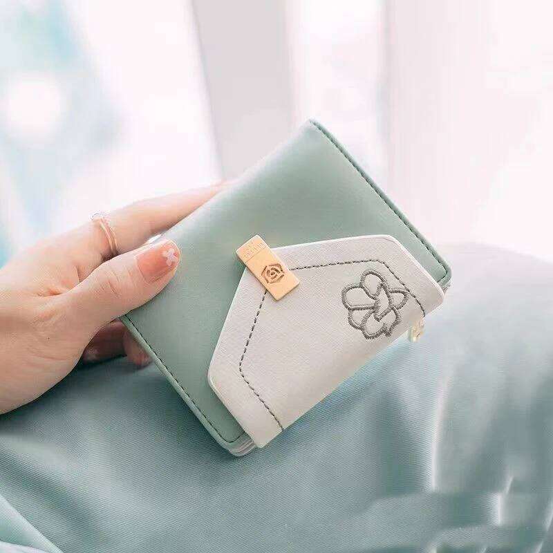 New women's short wallet Korean style PU flower buckle folding clutch multi-functional fashion all-match student zipper Coin Coi Y260206