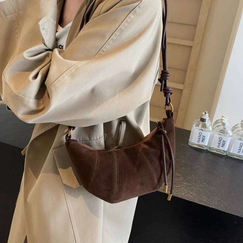 Velvet Material Zipper 2026 High Quality Shoulder Solid Color Simple Fashionable Crossbody Bag Soft Western Style Handbag Y260205