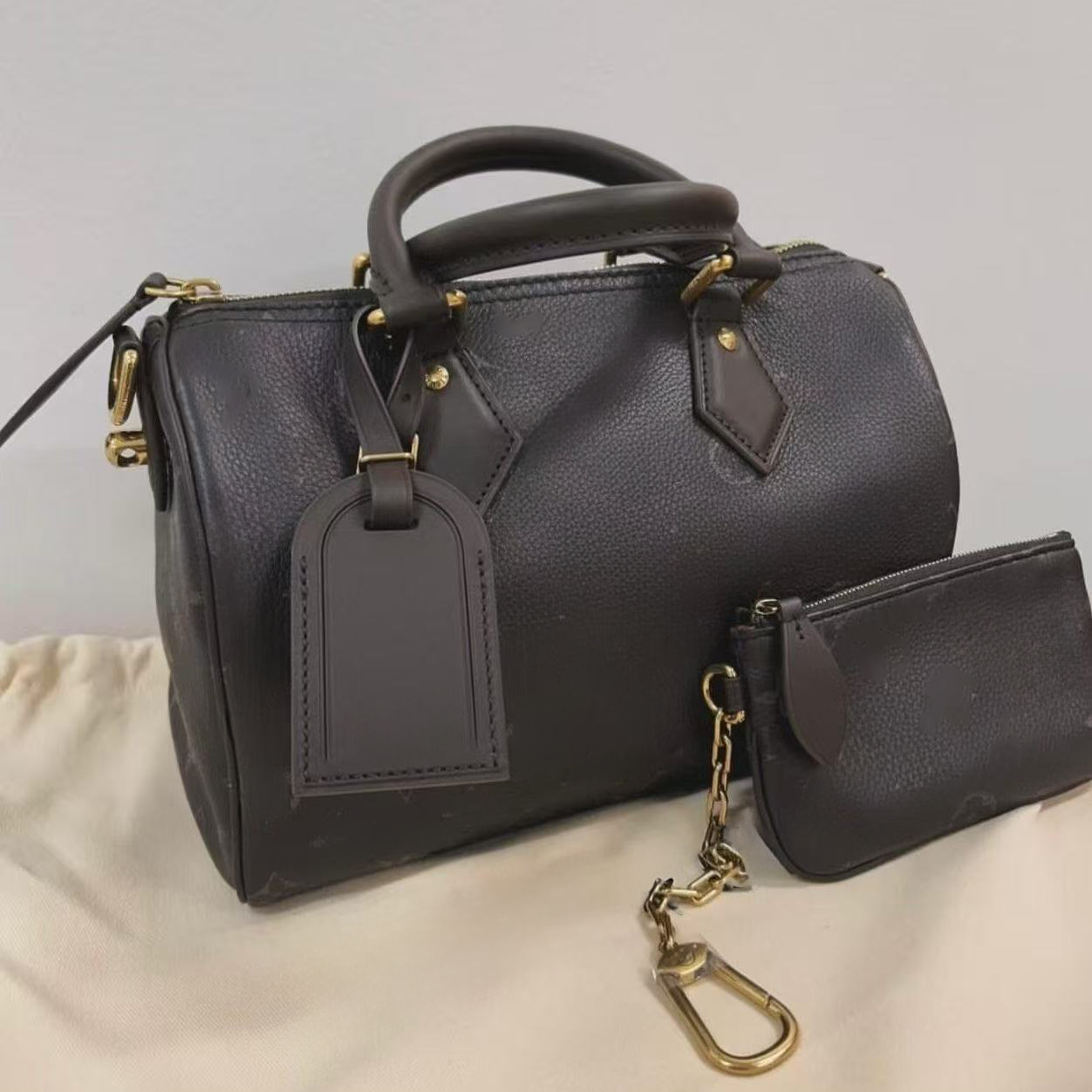 fast payment Fast link dhl shipping free extra ePacket shippiing cost please contact Customer service 00