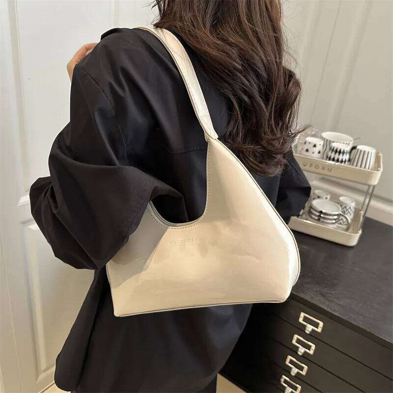 Solid Color Synthetic Leather Shoulder Underarm Retro Versatile Women Bag, Fashionable Daily Use Chic Handbag Purse Y260205